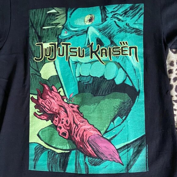 JUJUTSU KAISEN (Size S) Yuji Itadori Eating Ryomen Sukuna’s Finger - Picture 2 of 5